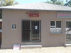 32 m² Commercial space in Westdene