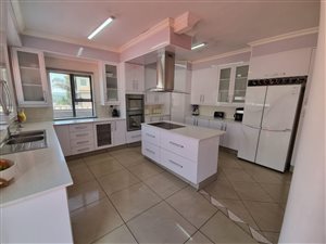 4 Bed House in Elandshaven