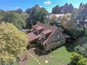 7 Bed House in Assagay