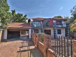 5 Bed House in Gezina