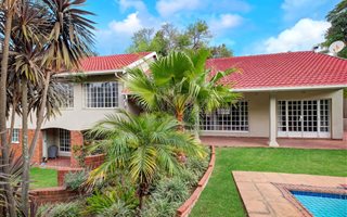 4 Bedroom House in Hurlingham Manor