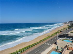 3 Bed Apartment in Umdloti Beach