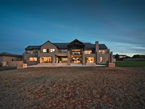 5 Bed House in Waterfall Equestrian Estate
