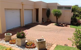 3 Bedroom Townhouse in Rietvalleirand