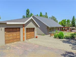 4 Bed House in Risiville