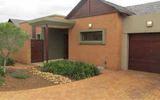 2 Bedroom House in Retire at Midstream