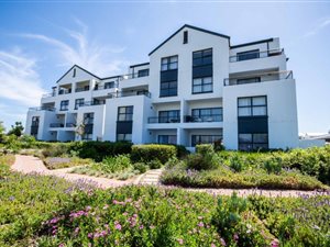 2 Bed Apartment in De Velde