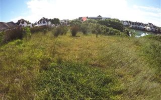 473 m² Land available in St Francis Bay Canals