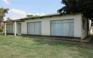 5 Bedroom House in Nigel