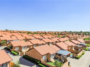 2 Bed Townhouse in The Reeds