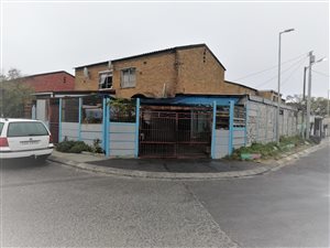 3 Bed Townhouse in Bonteheuwel