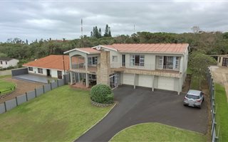 4 Bedroom House in Umzumbe