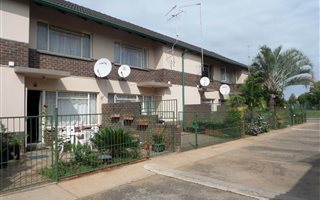2 Bedroom Townhouse in LesMarais