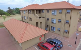 3 Bedroom Townhouse in Comet