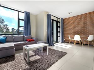 1 Bed Apartment in Rosebank