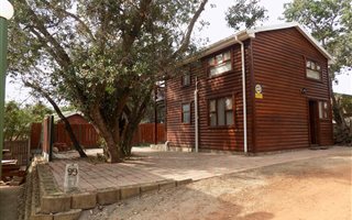 3 Bedroom House in Meerenbosch