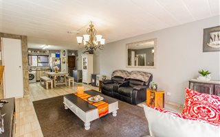 3 Bedroom Apartment in Lakefield