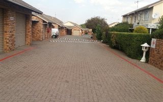 3 Bedroom Duplex in Atlasville