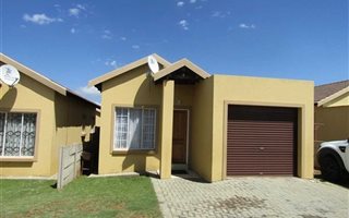 2 Bedroom Apartment in Mohlakeng