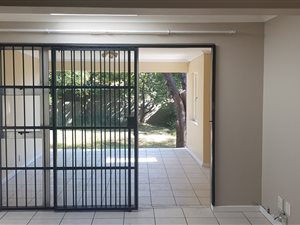 2 Bed House in Strubens Valley