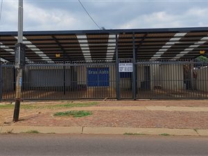 Retail space in Sinoville
