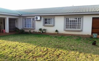 6 Bedroom House in Northam