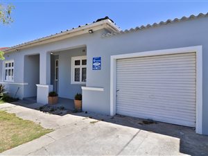 5 Bed House in Goodwood