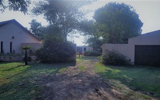 4 Bedroom House in Roodeplaat
