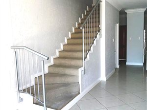 2 Bed Duplex in Morningside