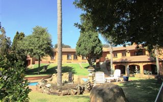 8565 m² Farm in President Park