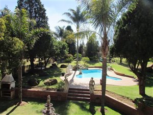 8565 m² Farm in President Park