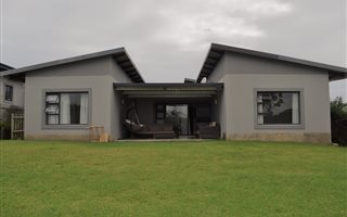 4 Bedroom House in Palm Lakes Estate