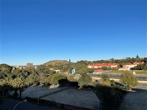 3 Bed Apartment in Arboretum