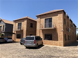120 m² Office Space in Eldoraigne