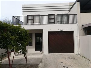 3 Bed Townhouse in Paarl