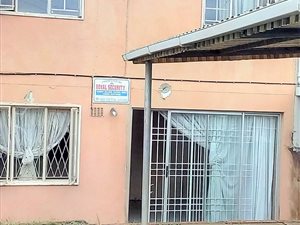 3 Bed House in Newlands East