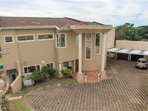 6 Bed House in Brighton Beach