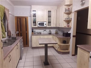 4 Bedroom House in Falcon Ridge