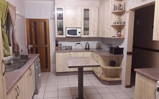 4 Bedroom House in Falcon Ridge
