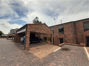 300 m² Commercial space in Randburg Central