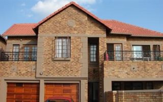 4 Bedroom House in Meyersdal
