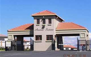 2 Bedroom Simplex in The Reeds
