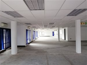500 m² Office Space in Fourways