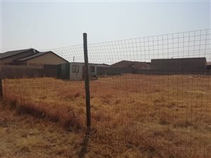 817 m² Land available in Geluksdal