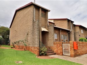 2 Bed Duplex in Florida Park