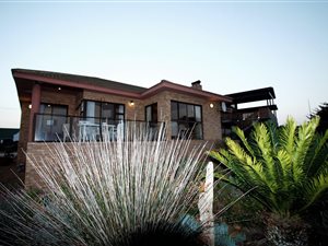 3 Bed House in Boggomsbaai