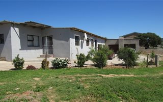 3 Bedroom House in Uitenhage Central