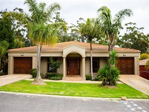 4 Bed House in Wellington Central