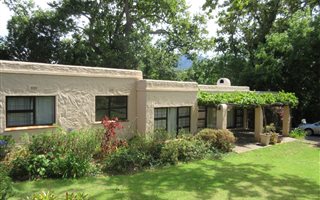 4 Bedroom House in Constantia