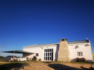 4.8 ha Farm in Long Acres